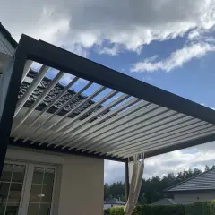 Ile kosztuje pergola Renson? Ceny, modele i co wpływa na koszt