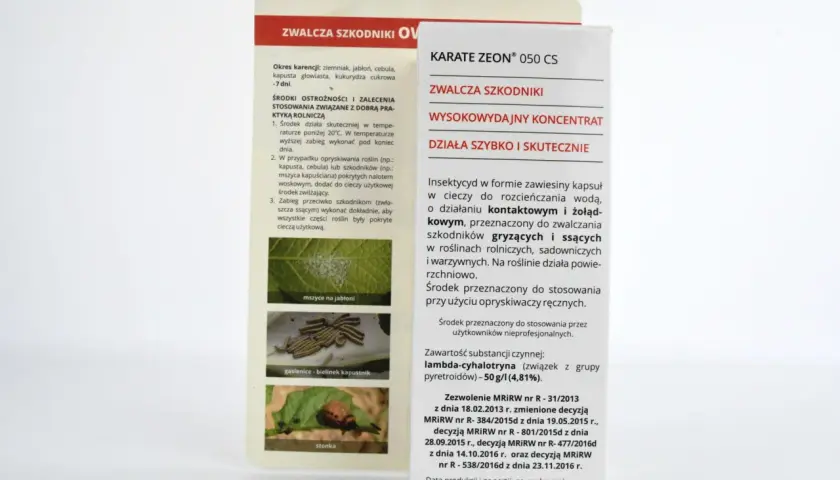 Etykieta Karate Zeon 050 CS: zwalcza szkodniki gryzące i ssące, działa szybko i skutecznie. Zawiera lambda-cyhalotrynę.
