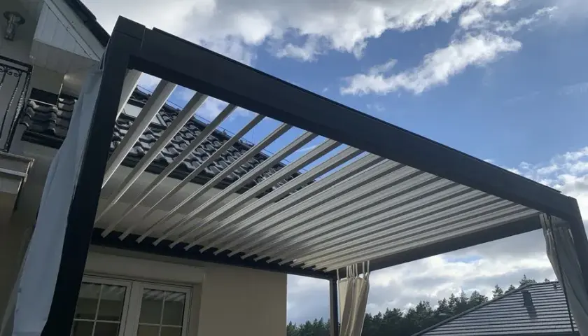 Ile kosztuje pergola Renson? Ceny, modele i co wpływa na koszt